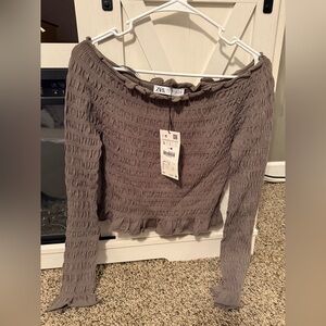 Zara size Large off the shoulder top NWT